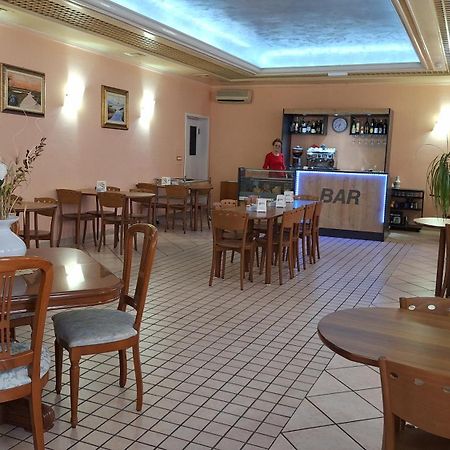 Hotel Perla Massa Lombarda Екстериор снимка