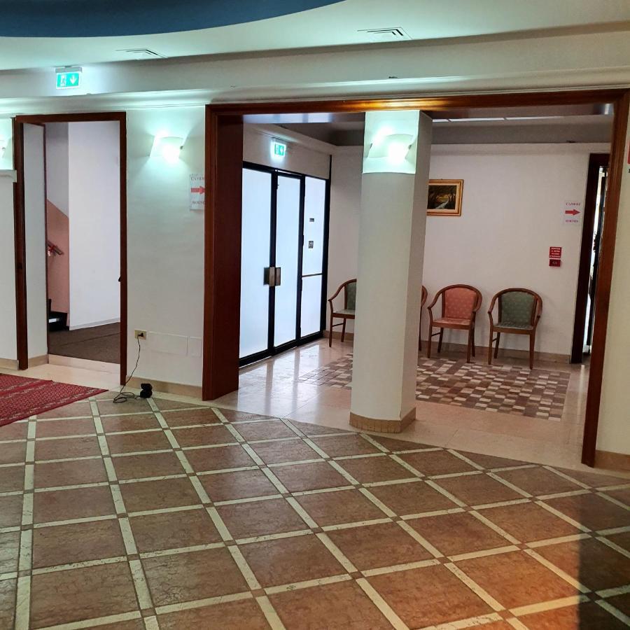 Hotel Perla Massa Lombarda Екстериор снимка