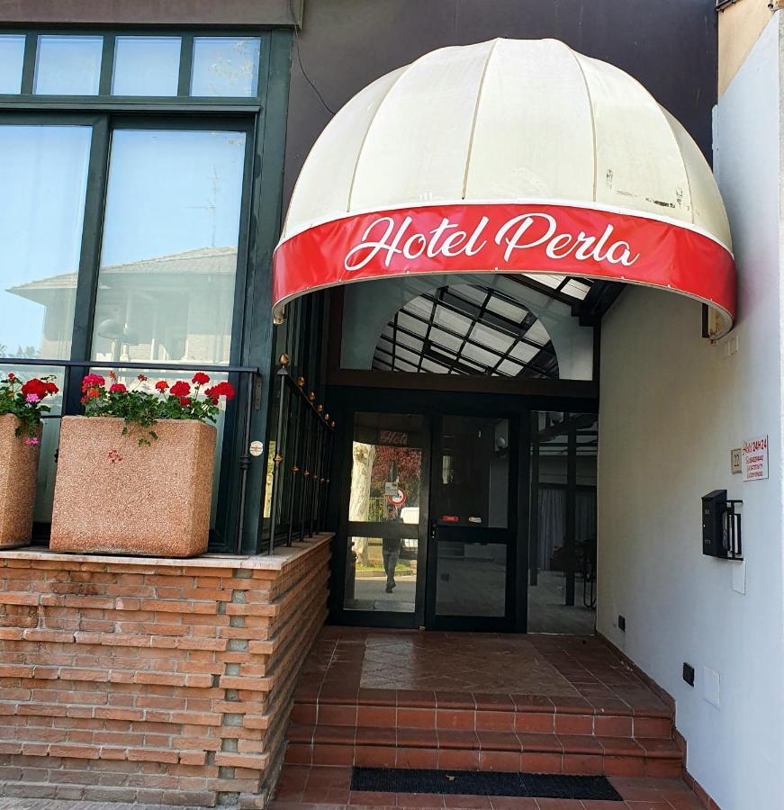 Hotel Perla Massa Lombarda Екстериор снимка