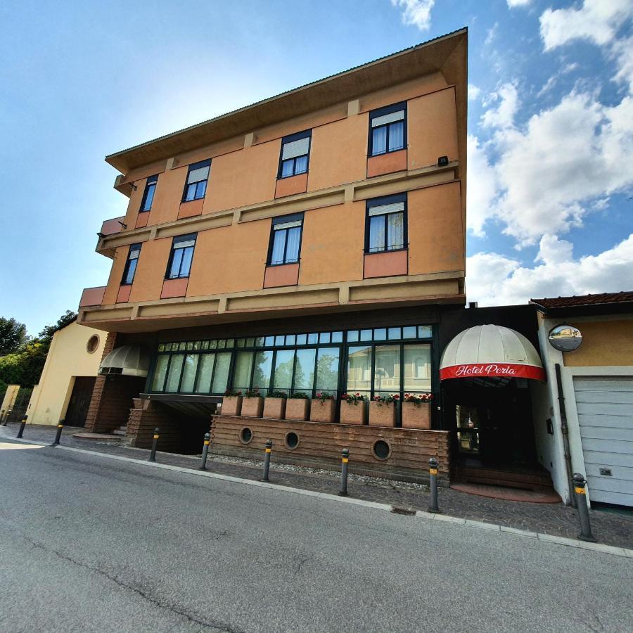 Hotel Perla Massa Lombarda Екстериор снимка